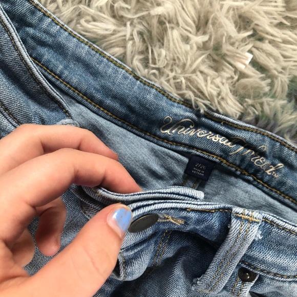 RUE 21 MOM JEANS 💙 - Picture 3 of 3